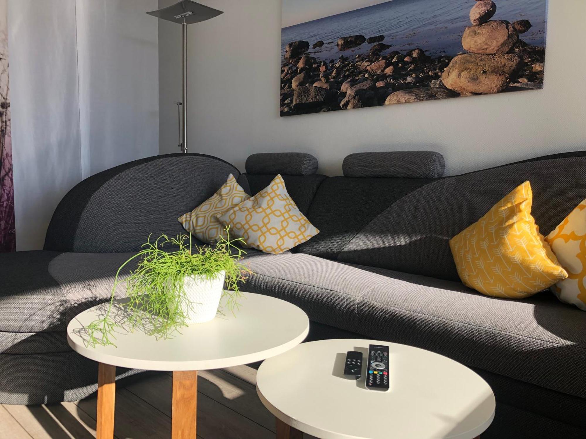 Sandkueste Mit Strandkorb & Indoor Spielplatz *